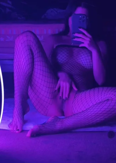 Amaluwu8 dominates with real fetish in HD Onlyfans video
