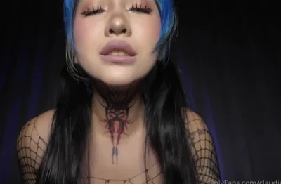 Exclusive clip of Claudiahon's domination and cumming in HD