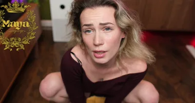 Mayaeyes Custom SF Aliene snake inside my body - A POV belly-button fetish video
