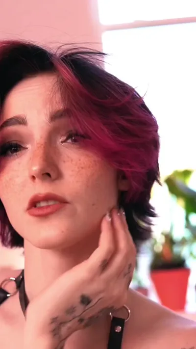Lana Bee models her hot body in exclusive homemade video - Onlyfans exclusive!