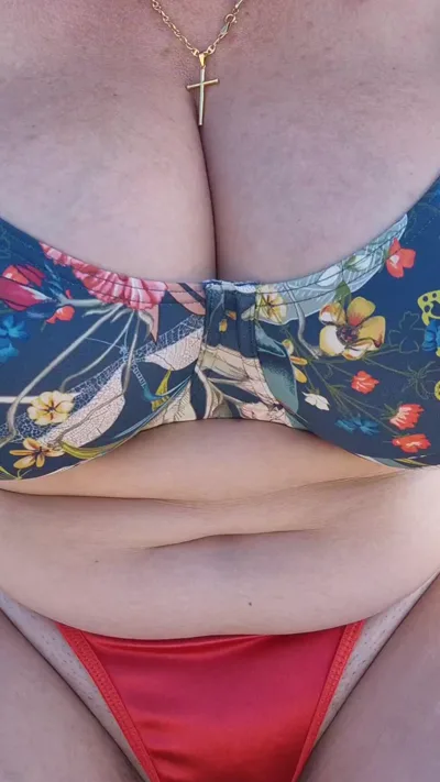 Anitalarumana's hot onlyfans video - Real homemade video with a hot young girl