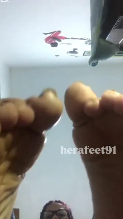 Onlyfans Exclusive Aka Herafeet presents a Real Hd Solo Session with a Kinky Femdom