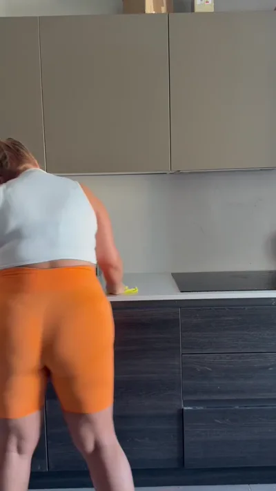 Kaylanne24's Exclusive Femdom Video: Aka BabyKayl00 04 01 2025 Onlyfans Video Spring Clean Time Solo