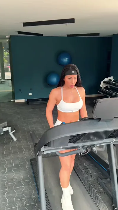 Marianna Arroyo's Onlyfans exclusive homemade video: Training with Onlyfans