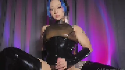 Onlyfans Exclusive Clip: Claudiahon dominates in latex & strokes herself in HD