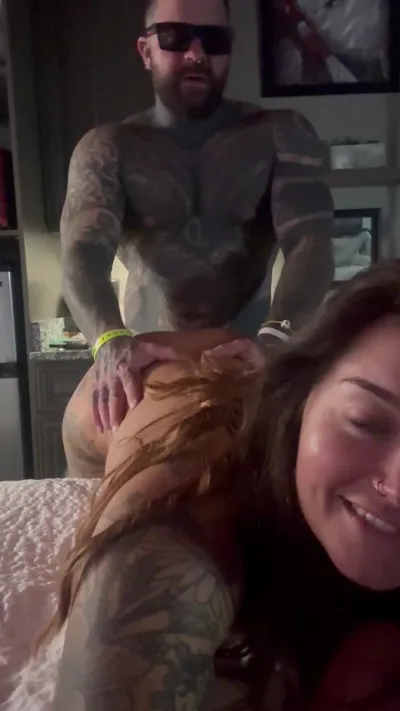 Renn Raunchy's exclusive HD video: Late Night Fucks Eoe & Onlyfans Model Renn Raunchy