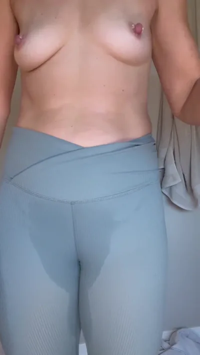 Check out Scorpiostephie's steamy onlyfans video for the latest trending video of her hot and heavy homemade video!