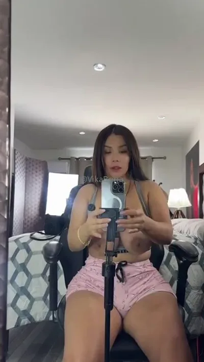 Vikaborjaoficial Aka Vikborja gets leaked and onlyfans models can't resist her charms