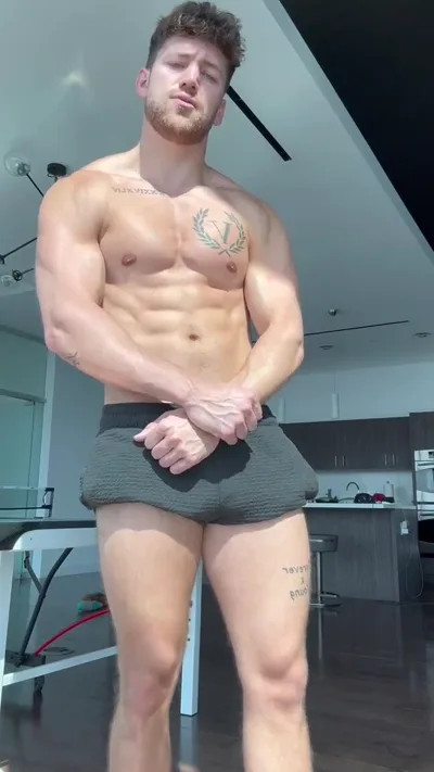 King Tyler's Onlyfans Exclusive HD Degrading Muscle Worship Video For You Betas - Onlyfans Exclusive HD Degrading Muscle Worship Video