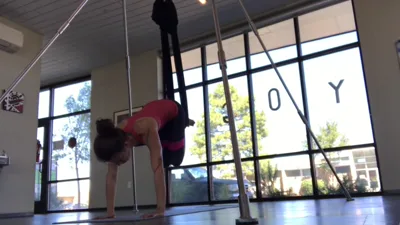 TheUnlimitedGroup Yoga Studio Time: Fitness Girl Solos Yoga and Safefor Workouts in Solofemale Group