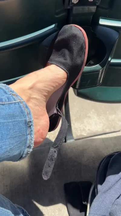 Jamie Daniels dominates Aka Jamiedaniels in exclusive submissive video with onlyfans