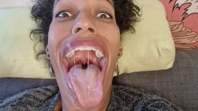 GoldenLace goes wild with silly faces and mouth fetish in Silly Faces 3 Manyvids