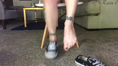 Kaiia Eve Stinky Sweaty Stripper Feet - A Sneakerfetish Footworship Video