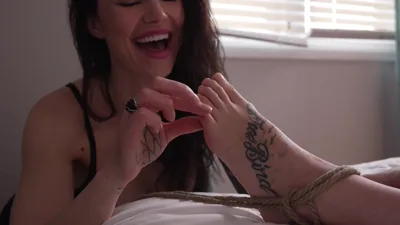 Seductive Studios worships and dominates Jenna's body in BDSM bondage