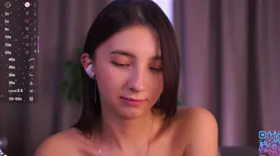 Cinacandy joins a steamy Russian lesbian party with her favorite toys
