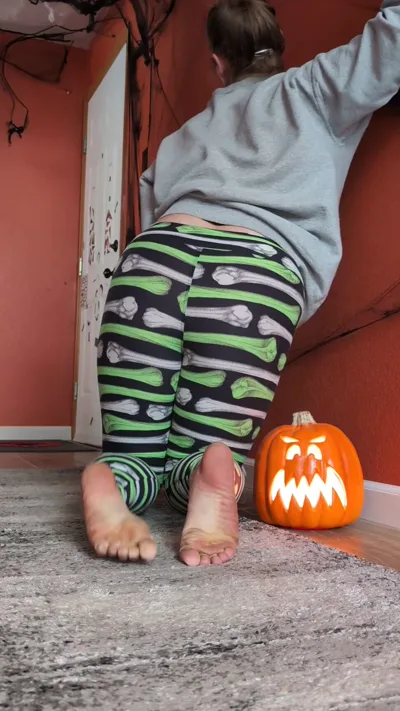 Watch Onlyfans Video: Happy Halloween: Mplfeet Vip 10: Onlyfans Exclusive Foot Fetish Dominance