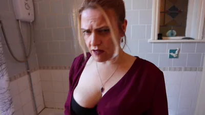 LadyArbella Blackmails Stepmom into a Kinky Pee-Fetish Session with LadyArbella