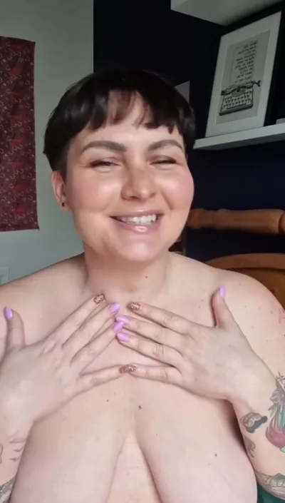 Victoria Myers dominates and dominates with her feet in HD Onlyfans Video What S My Ideal Body Type Dk Solo Hd Vertical