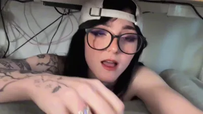 Lana Bee's Real Amateur Video: A Boredom Reliever's Lovesome Charm