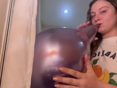 Bee Looner's Onlyfans Video: Real Hd Femdom Beelooner - Solo Foot Fetish