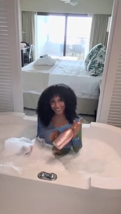 Sarai Minx's Birthday Love: A Real Amateur's Exclusive Onlyfans Video