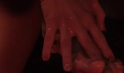 Kaylee69 gets her kinky feet and toes oiled up for a perfect rubdown
