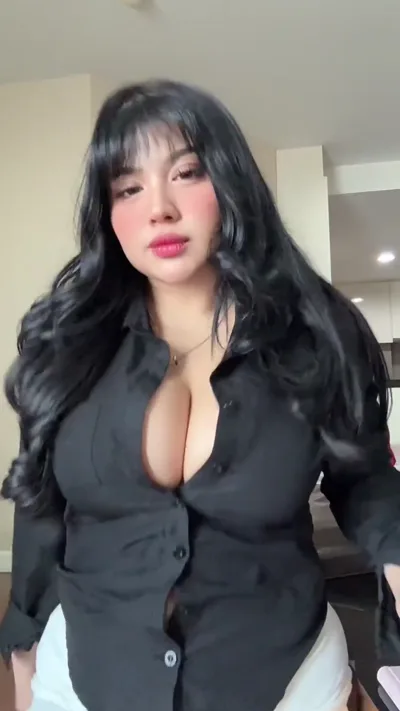 Exclusive Aka Gresaidss video: Aka Gresaidss gets down and dirty with her boyfriend in HD