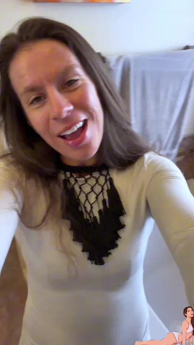 TheUnlimitedGroup's tight dress is whipping her soles to the max, ready for a non-stop night out