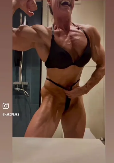 Watch exclusive femdom domination video with Aka Savova77 & Onlyfans - Aka Savova77's Onlyfans Exclusive Foot Fetish
